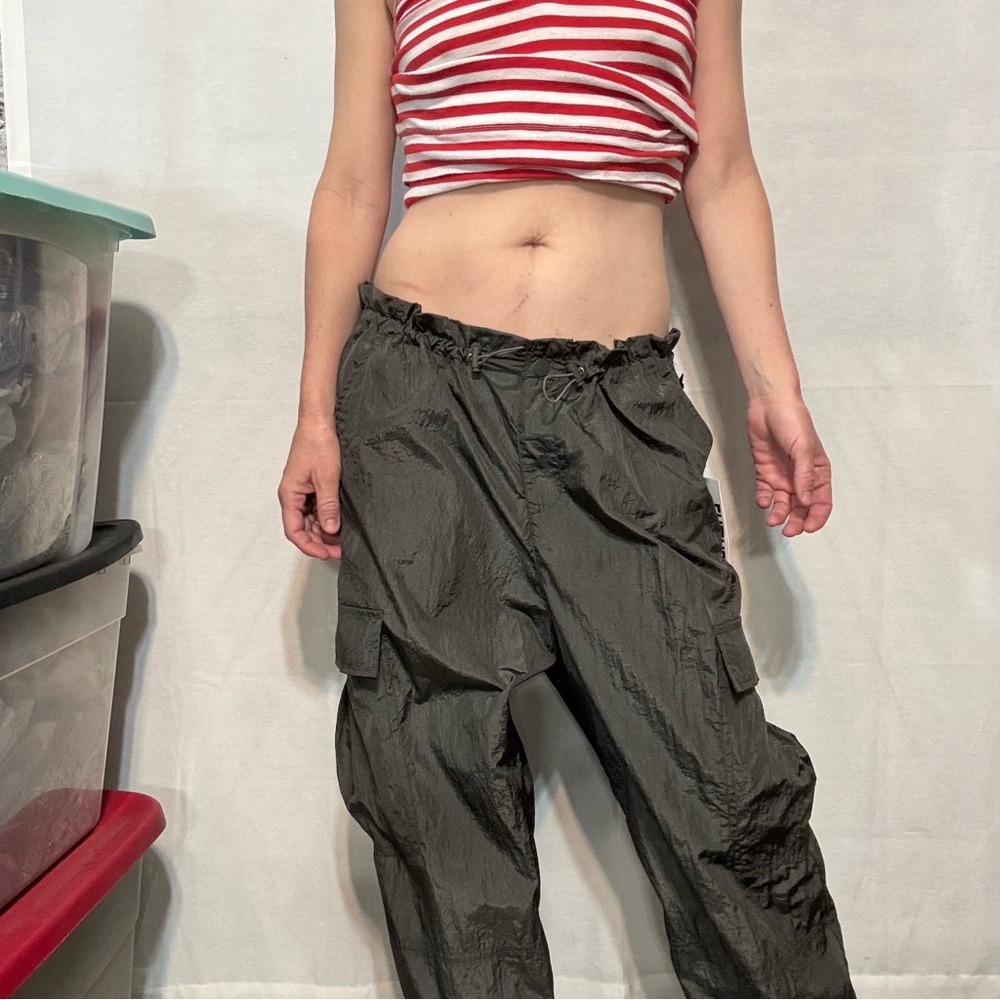 ‼️FUTURE COLLECTIVE Parachute pants‼️